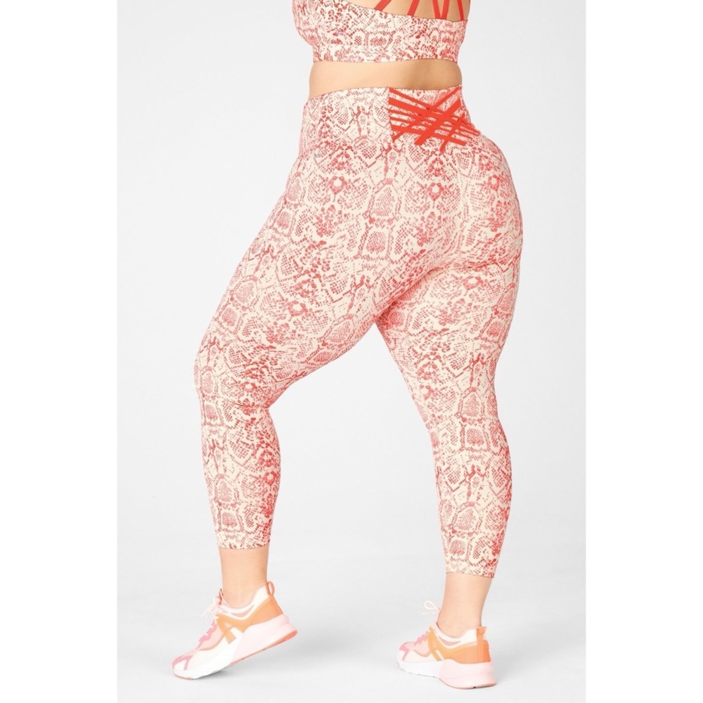 Fabletics The Boost II 7/8 Powerhold Legging Criss Cross Atomic Venom Reptile 3X